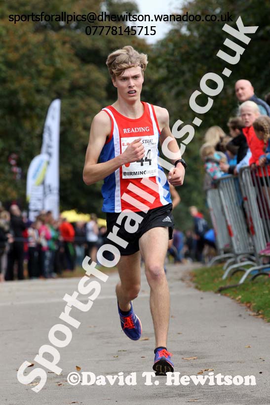 Mens under-17s ERRA Road Relays, Sutton Coldifield, Birmingham. Photo: David T. Hewitson/Sports for All Pics